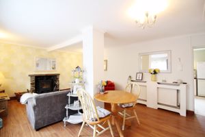 Lounge- click for photo gallery